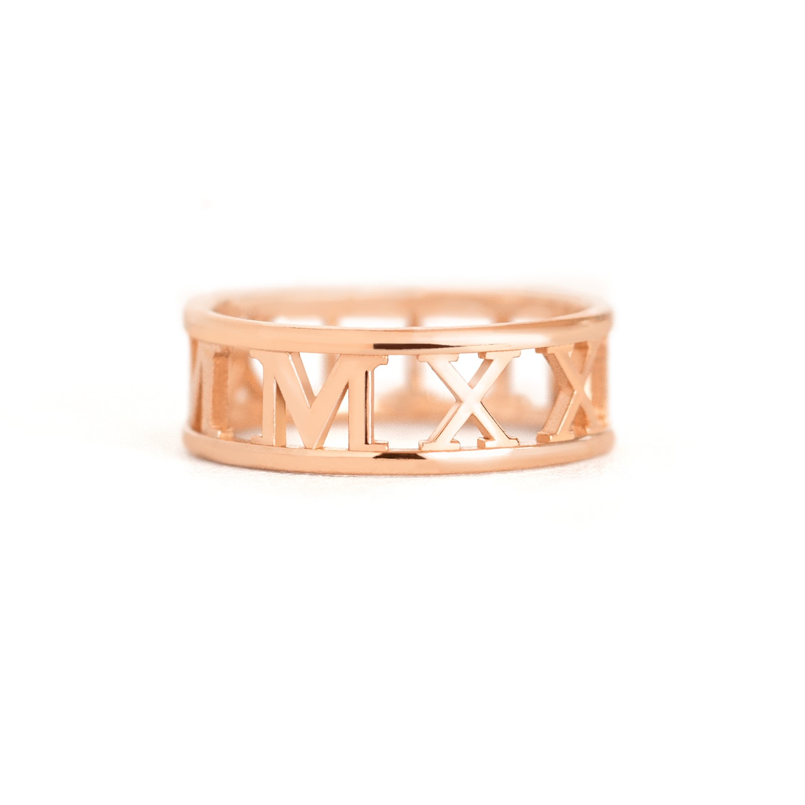 The Roman Numeral Band is a perfect gift for birthday, anniversary or graduation.  This personalized band can also be a great wedding band. It comes in 4.5mm and 6mm widths, ensuring a perfect match for our settings. 
