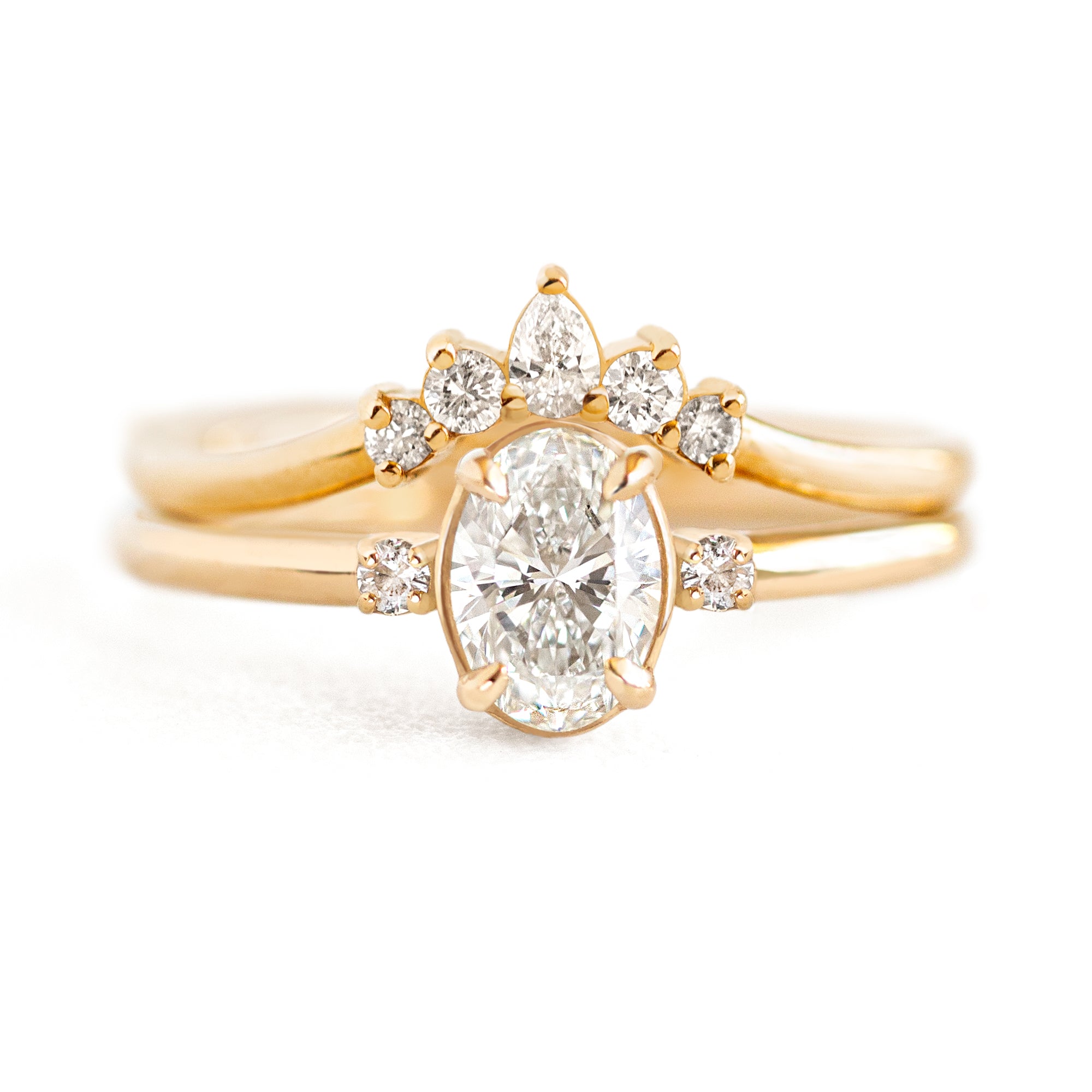 Grace Oval Three Stone Ring | Diamond