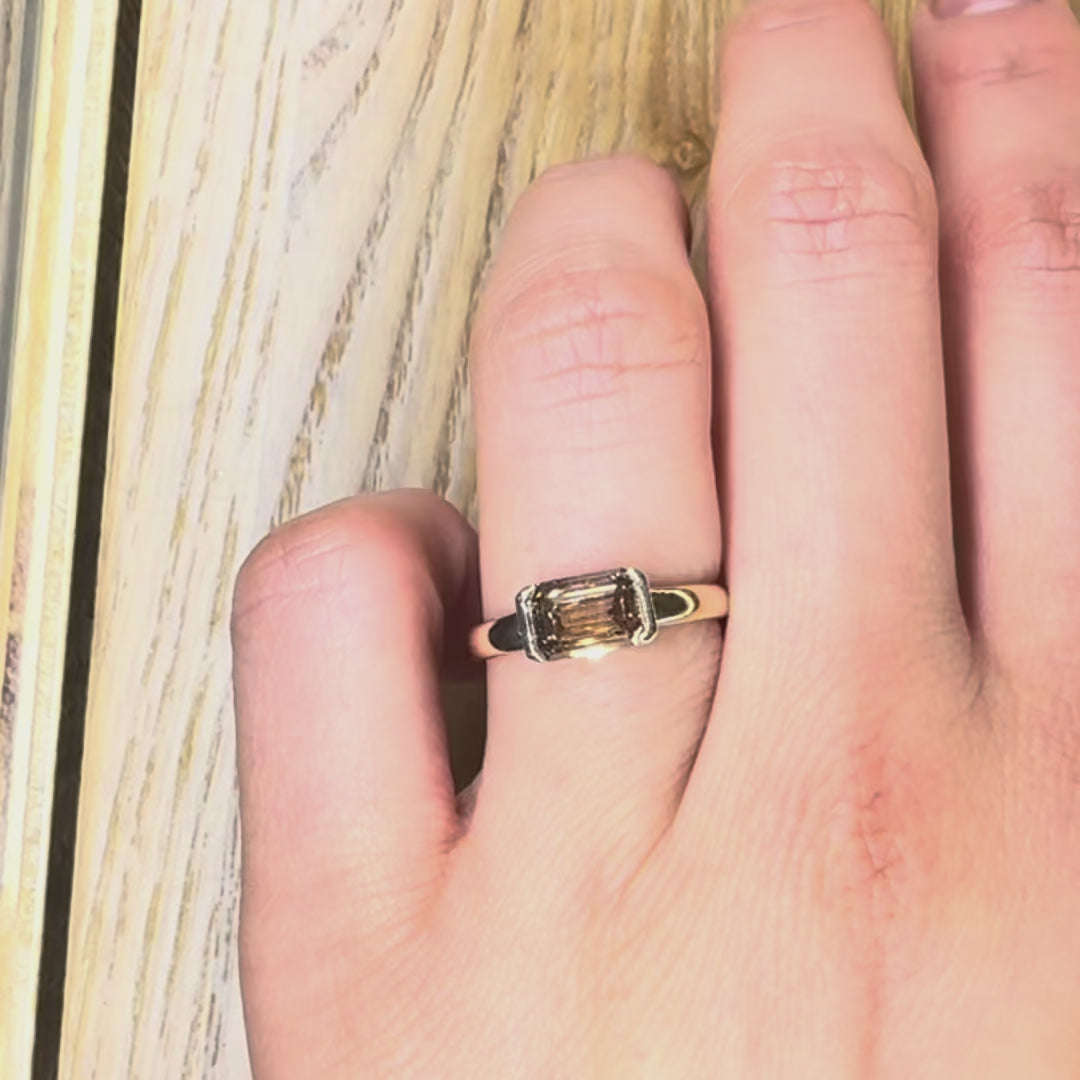 Linea 1.5ct Champagne Diamond Half-Bezel Ring