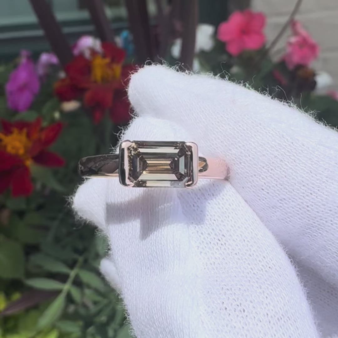 Linea 1.5ct Champagne Diamond Half-Bezel Ring