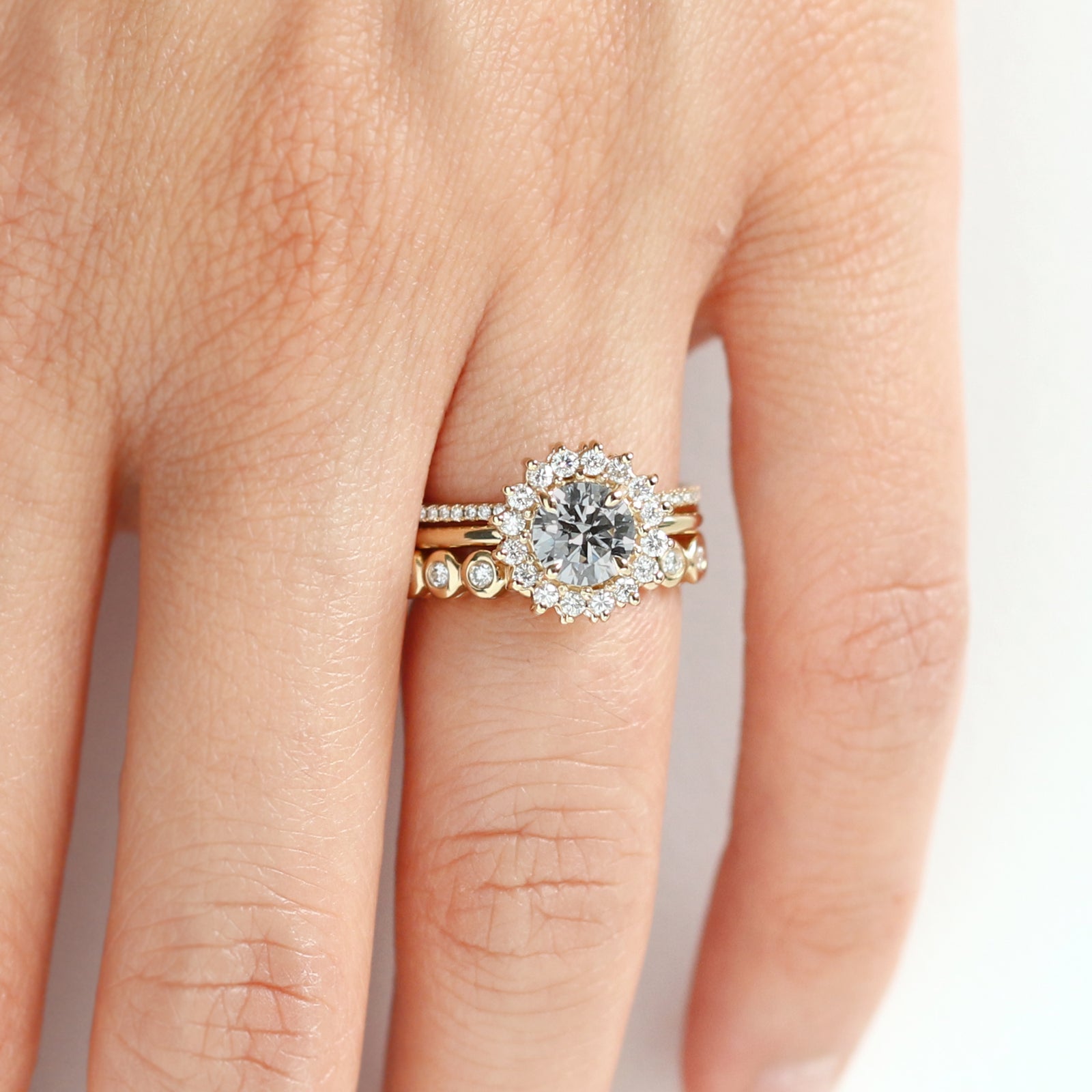 Emma Round Halo Ring | Moissanite