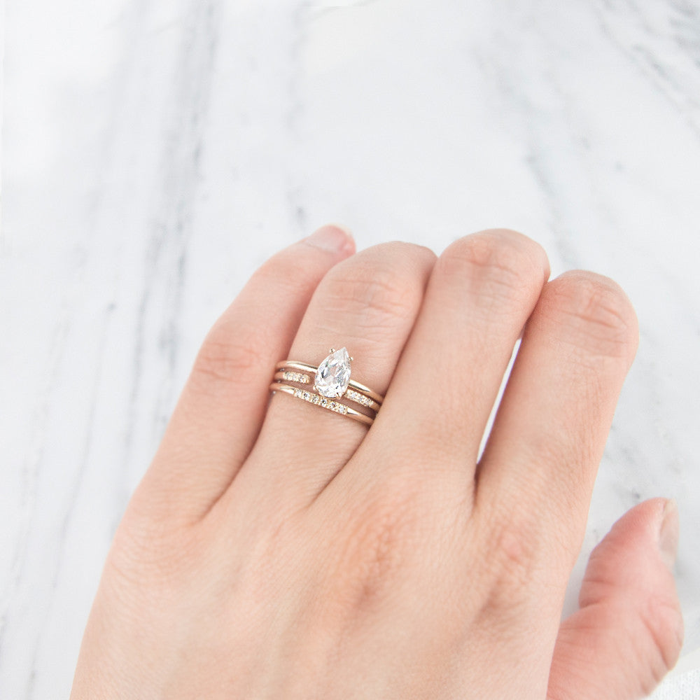Oval Lab-Created White Sapphire and 0.04 CT. T.W. Diamond Ring in 10K Rose  Gold | Peoples Jewellers