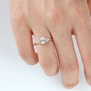 Sienna White Sapphire / Moissanite / Lab Diamond Ring